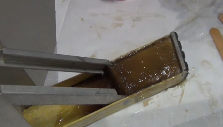 How To Repair A Fiberglass Ladder