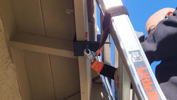 How To Tie Off A Ladder For Safety
